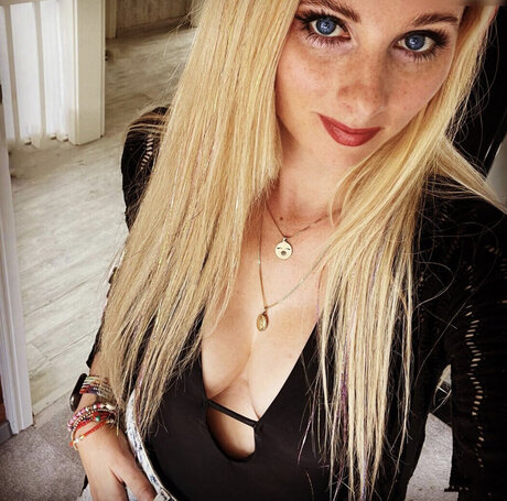 Jacqueline Sparrow onlyfans xxx