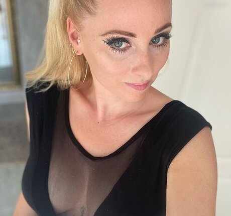 Jacqueline Sparrow onlyfans nude tits