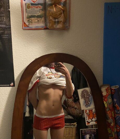 intrnlbleedin leaked nude onlyfans