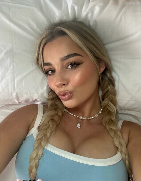 neverbaby 26 onlyfans nide