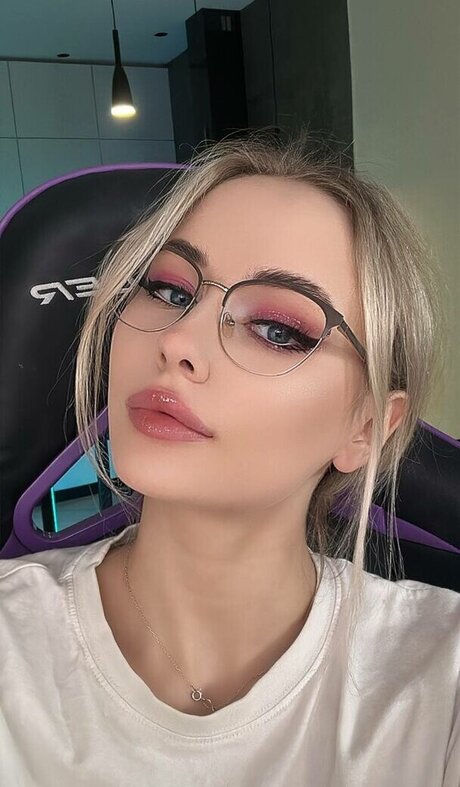 GloriaMatvien leak onlyfans porn