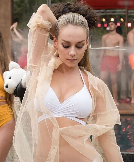 Ester Exp sito onlyfans desnuda