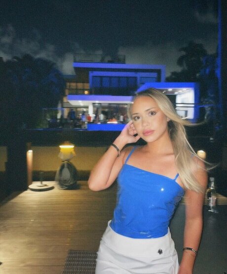 Agnessa Kosogon desnuda onlyfans