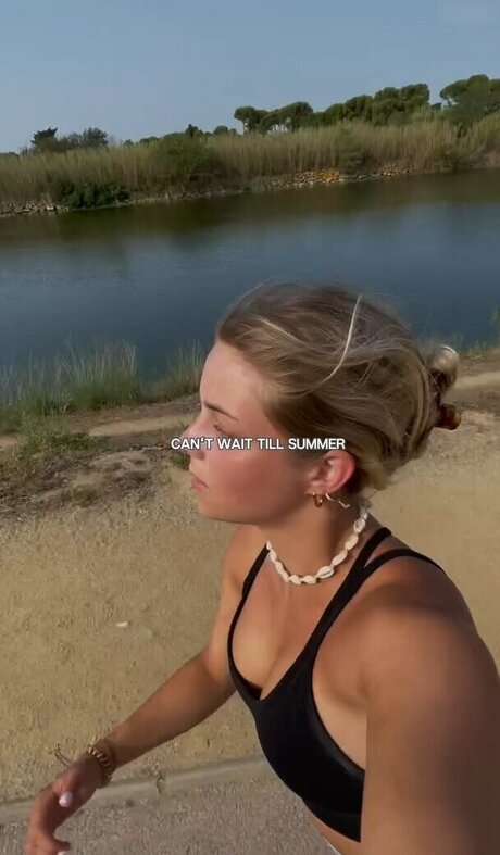 Lea Breuer onlyfans leams