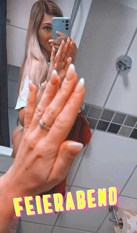 its sunny93 onlyfans nude