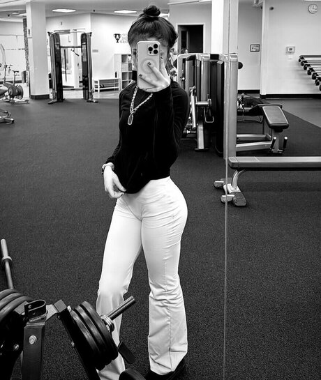 Zion Diamond onlyfans tits