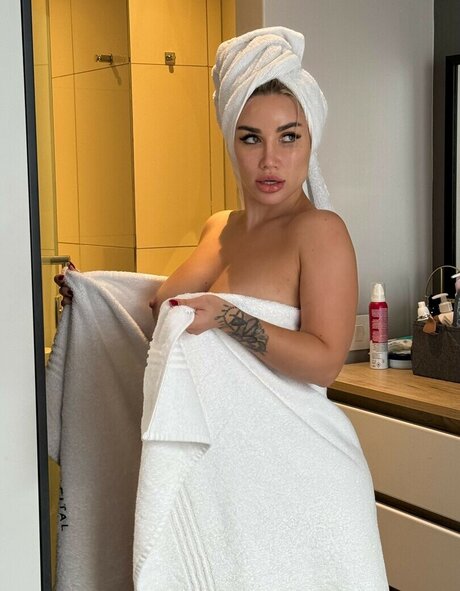 Love is alina_ nude only fans leaks