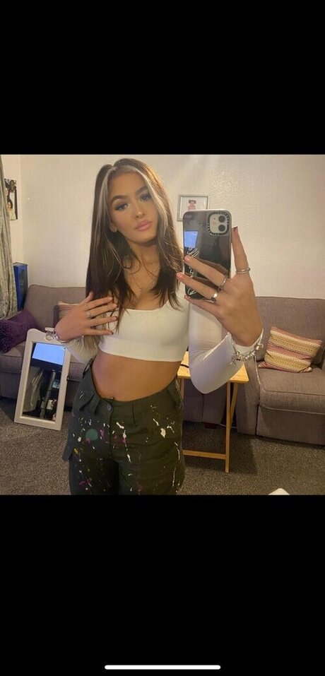 danielleelou onlyfans nudes leak