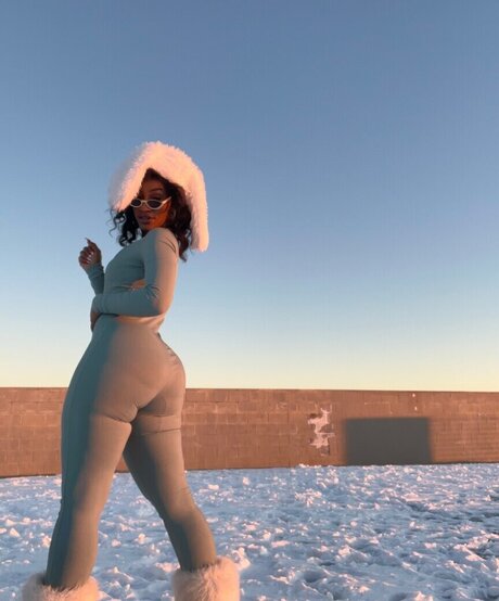 Thefricanbeauty onlyfans strip tease