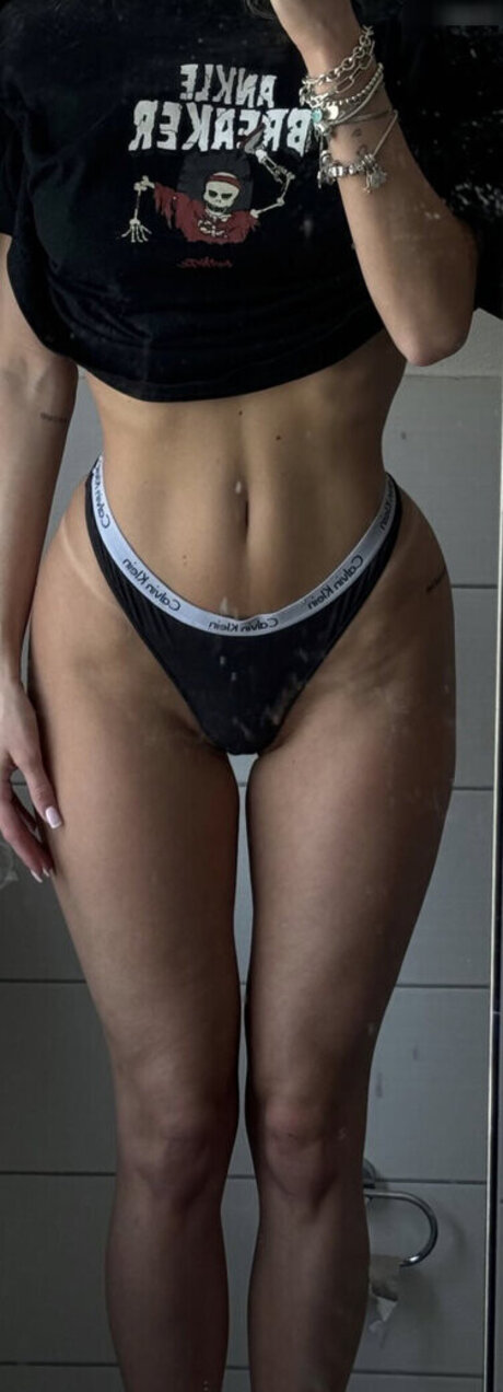 pierced onlyfans free nude selfie