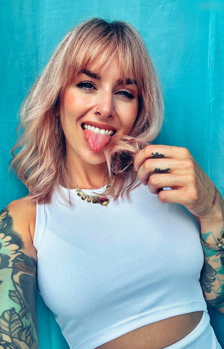 Facialize Me leaked onlyfans pics