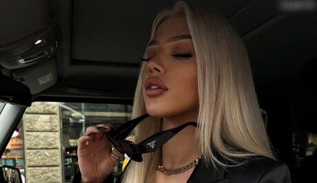 Elaine Victoria onlyfans star