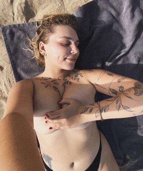 Viky kid ass onlyfans