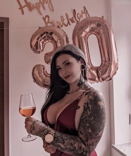 Lyn k44 leaked only fans