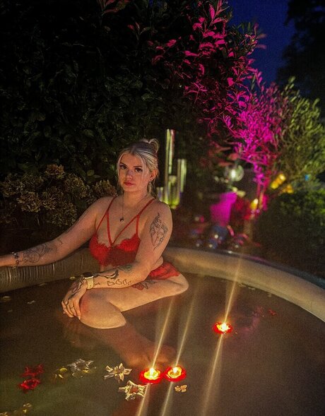 Feneliactx onlyfans leaked tits