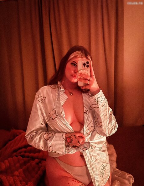 Feneliactx nudes onlyfans leaks