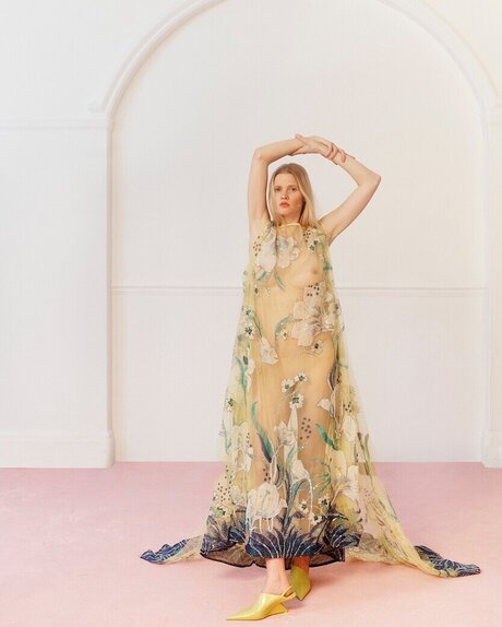 curly redhead onlyfans beautiful naked exposure