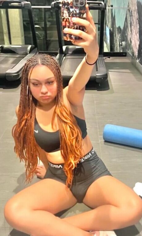 veondremitchell onlyfans naked pics