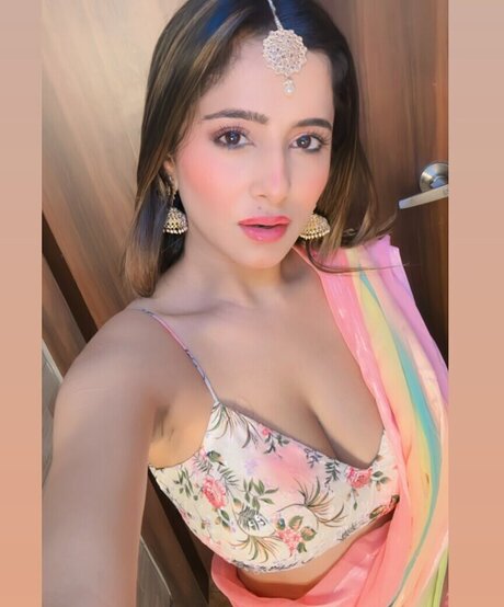 Kate Sharma en onlyfans