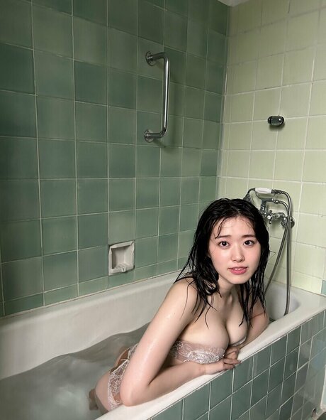 Mariri Sugimoto naked onlyfans pics