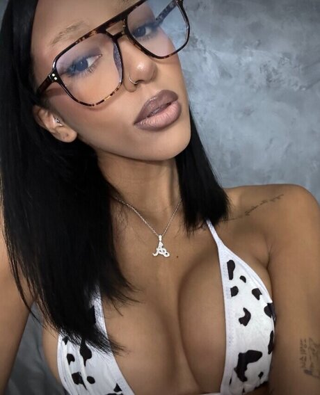 Aalishass Alishakone onlyfans leak nudes