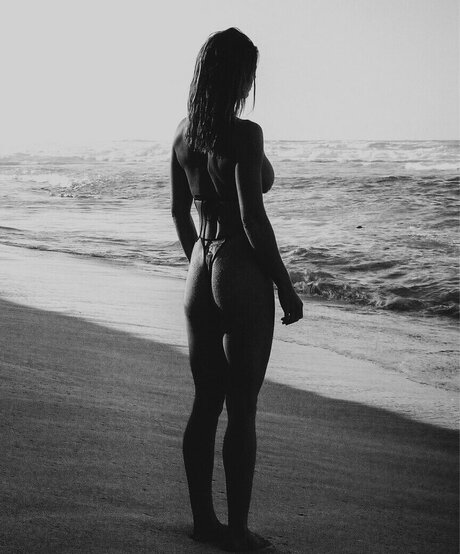 Vivaz Magazine naked onlyfans leaked