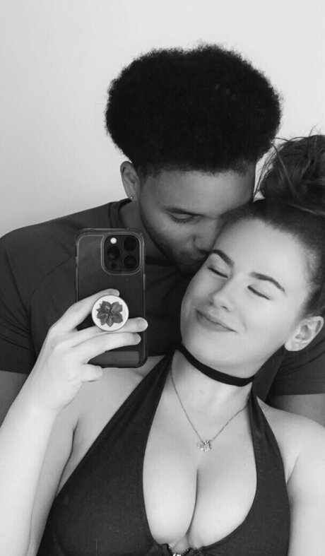 Elledolce onlyfans model