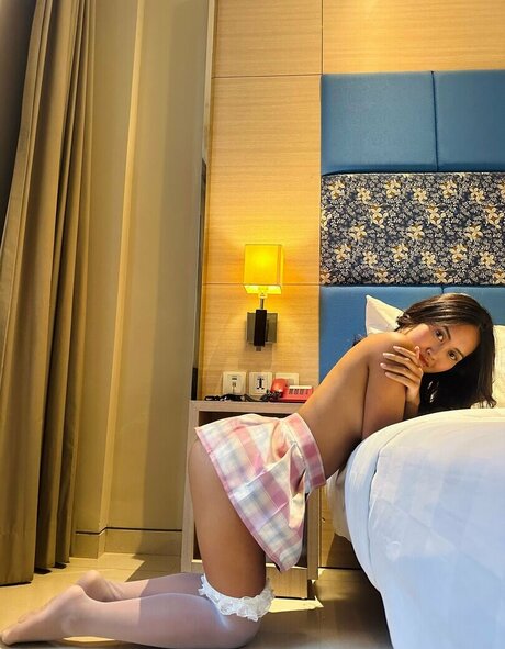 mirasong onlyfans model