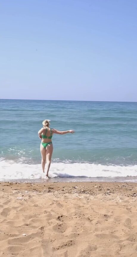 Carina Spoon nude onlyfans leaks