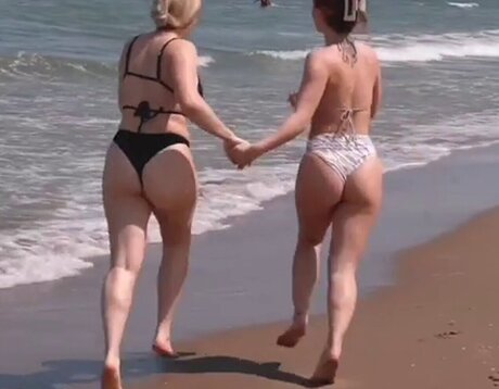 Carina Spoon naked onlyfans leak