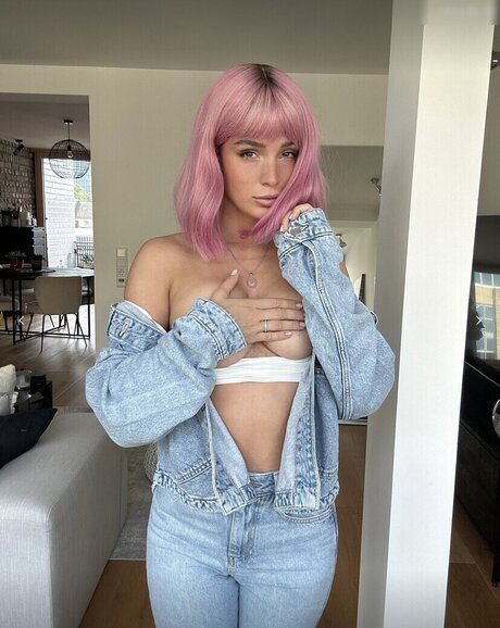 Julia R mmelt onlyfans naked