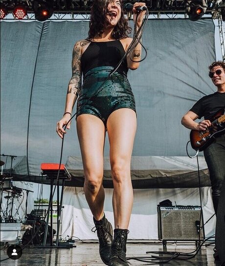 Japanese Breakfast porn onlyfans