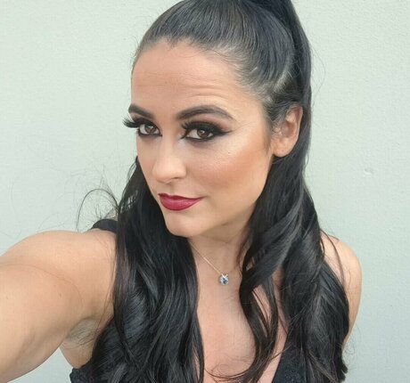 Lyra Valkyria onlyfans pics