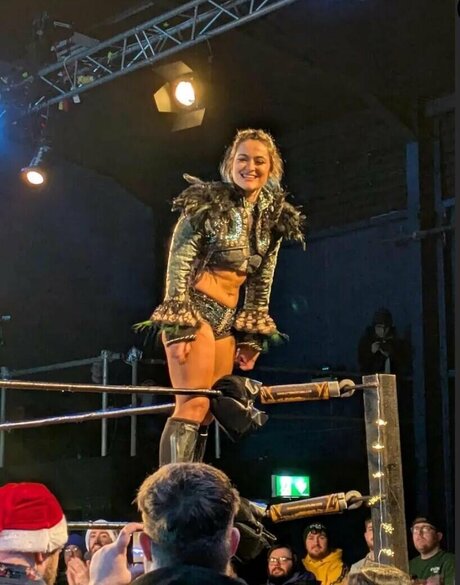 Lyra Valkyria naked onlyfans pics