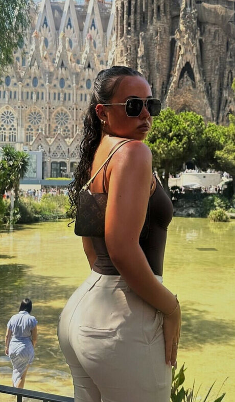 Olivia Alex onlyfans leakd