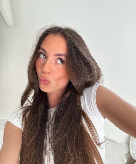 Celina Schacht Profile pic