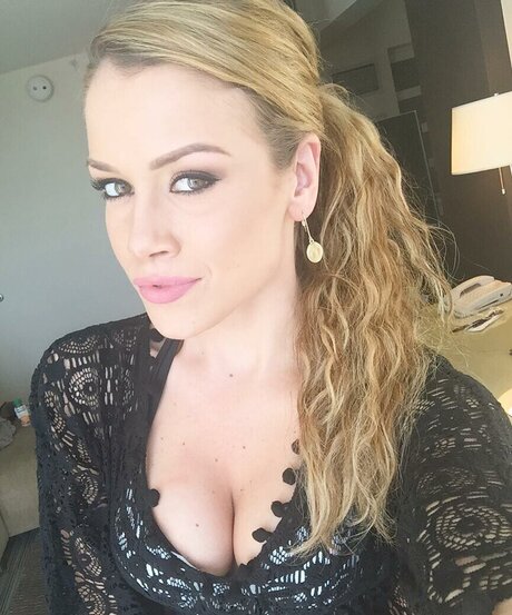 Teresa Scanlan onlyfans leaks naked