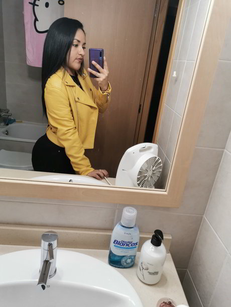 Andreita_ onlyfans post