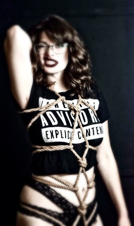 Elizabeth Helene nude only fans leaks