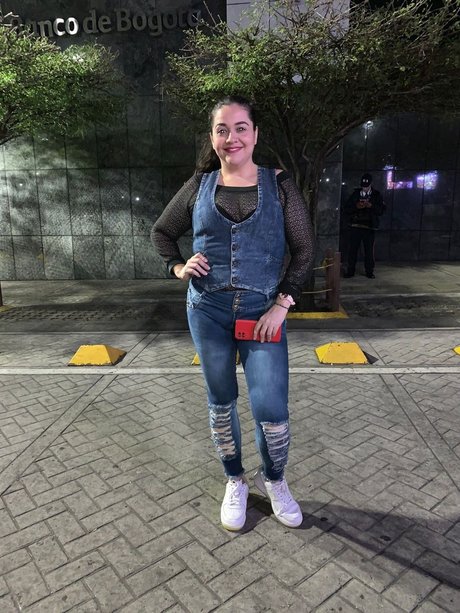 Yamileth Delgado onlyfans model photo