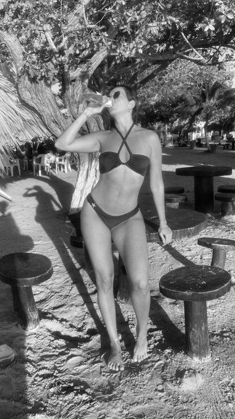 Jenny Neira onlyfans leaked dirtyship