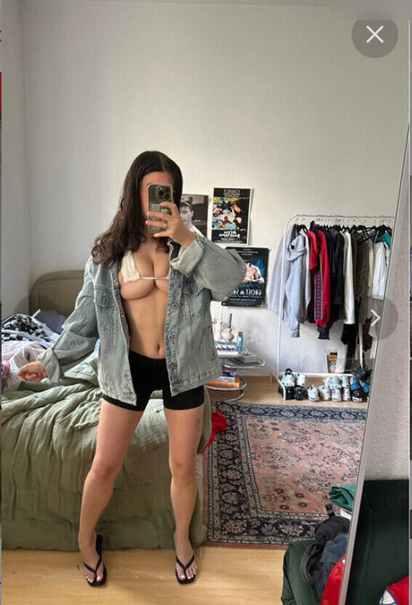 white bbw onlyfans pornos self-portrait