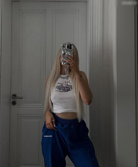 milf gangbang onlyfans free sexy pic