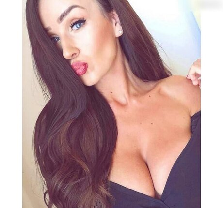 Leonie Schnbck joi onlyfans