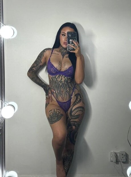 Ash Wilson onlyfans leaked tits