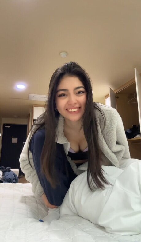 Dani Klieber onlyfans model images