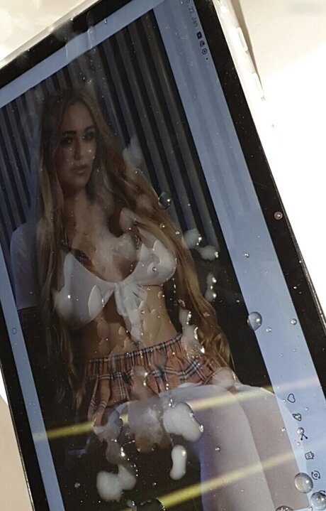 Cum Tributes onlyfans pictures