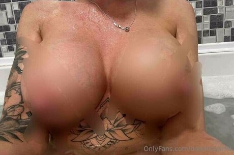 Jade Hunter naked onlyfans