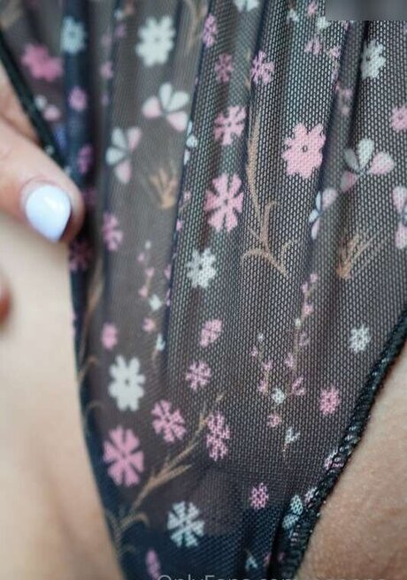 eva oopsy sexy onlyfans