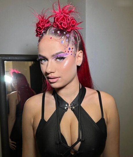 beard onlyfans hot artwork